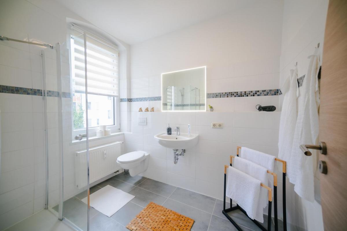 Ferienwohnung Laura In Gera Fuer Bis Zu 4 Personen - Neu Renoviert Kültér fotó