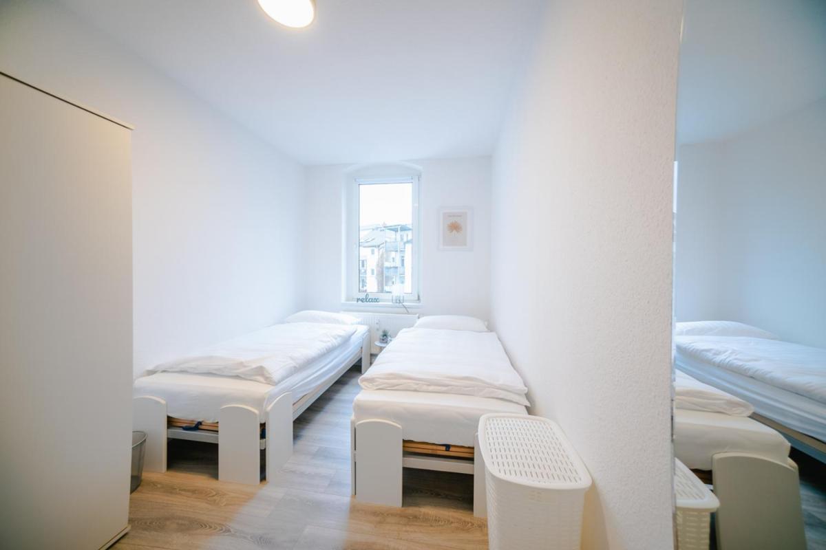 Ferienwohnung Laura In Gera Fuer Bis Zu 4 Personen - Neu Renoviert Kültér fotó